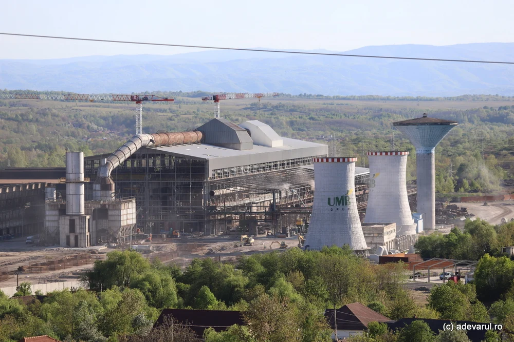 Fostul combinat din Oțelu Roșu, readus la viață. Uzina lui Umbrărescu schimbă fața orașului monoindustrial