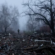 Soldat ucrainean în Kostyantynivka, locul unor lupte intense cu trupele ruse în Donețk FOTO Profimedia