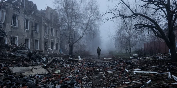 Soldat ucrainean în Kostyantynivka, locul unor lupte intense cu trupele ruse în Donețk FOTO Profimedia