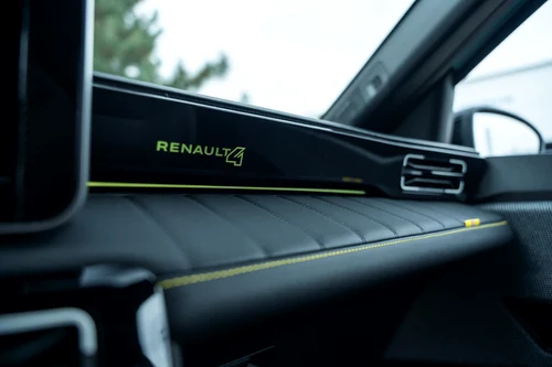 Detalii interior Renault 4 E-Tech Foto: Autocritica