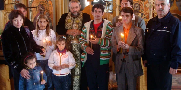 Persoanele sărmane au primit sfânta împărtăşanie 