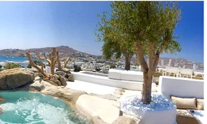 Vedeta și iubitul ei au ales Mykonos jpeg
