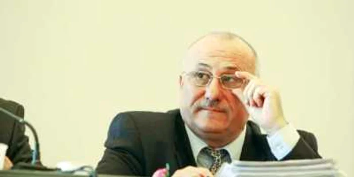 George Costin, ieri în Guvern, azi în arestul poliţiei