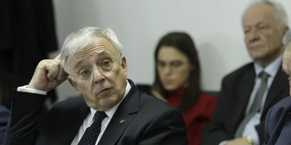 MUGUR ISARESCU foto inqaum photos octav ganea