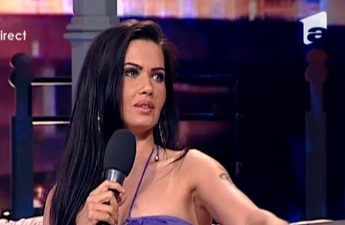 
    Oana Zăvoranu  