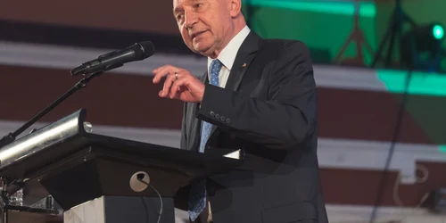 traian basescu foto FB traian basescu jpg