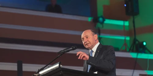 traian basescu foto FB traian basescu jpg