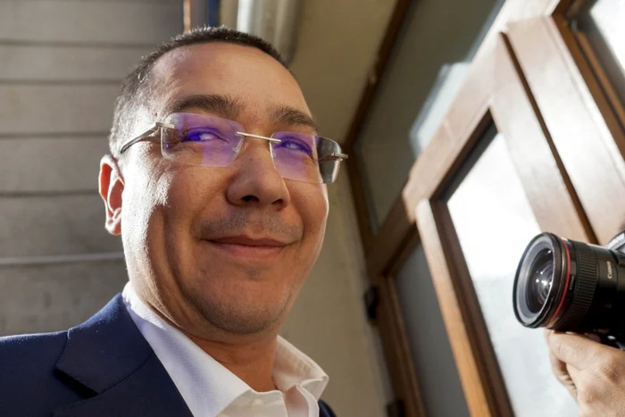 Victor Ponta, un politician alunecos Inquam Photo