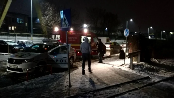 Bărbatul a fost lovit de tren miercuri dimineaţa, la o trecere peste calea ferată, pentru pietoni FOTO: Bistriţeanul.ro