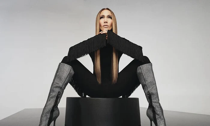 Jennifer Lopez cu cizme   Instagram 2 jpg