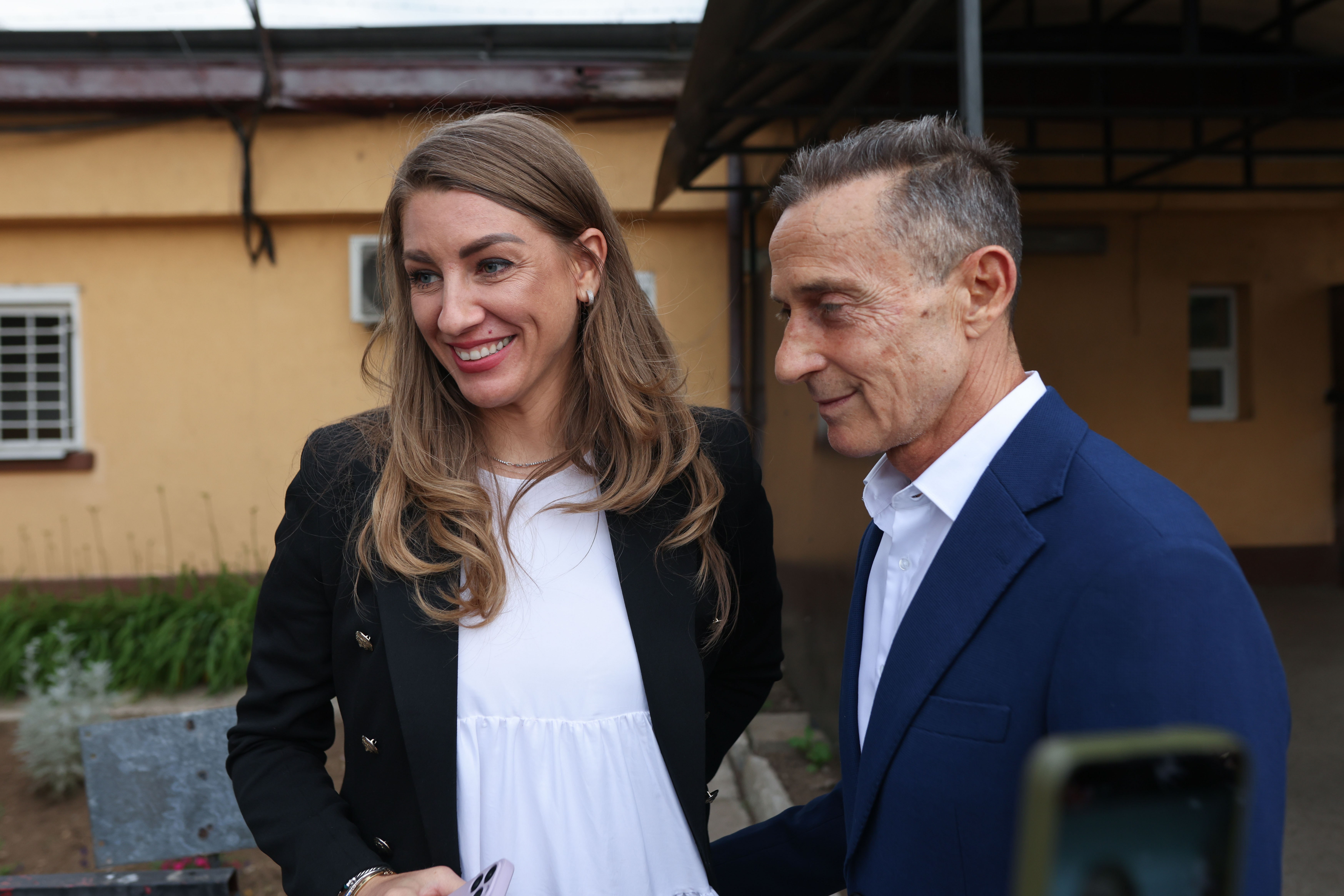 Radu Mazăre are acum doi copii, soția sa a născut. Radu Mazăre are acum doi copii, soția sa a născut.