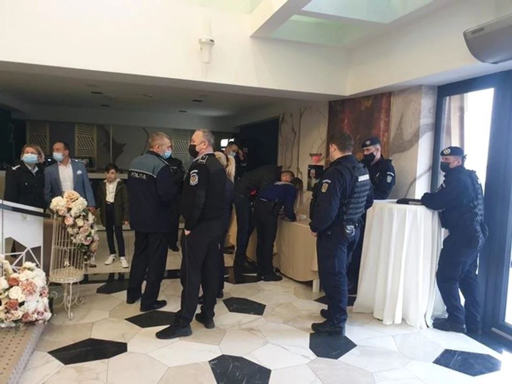 Ștefan Mandachi, proprietarul restaurantului, a fost amendat cu 10.000 de lei