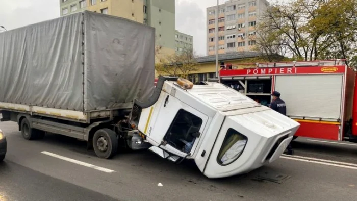 Imagine de la locul accidentului