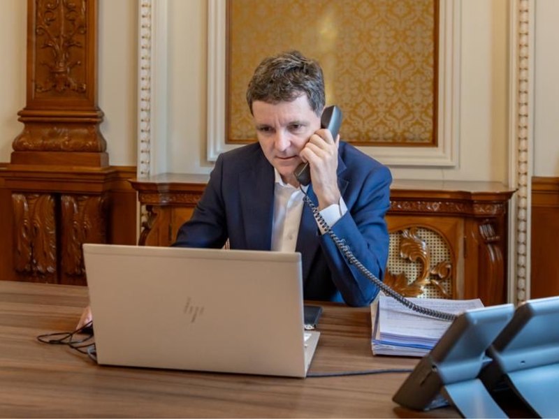Nicușor Dan a discutat cu președinta Bulgariei despre atacurile asupra navelor comerciale din Marea Neagră. Ce au convenit cei doi