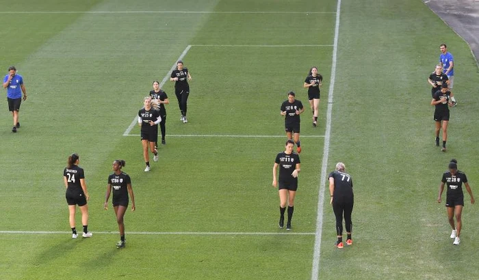 Handbalistele de la CSM Bucuresti se pregătesc pe Arena NaționalăFOTO: Sportpictures.eu