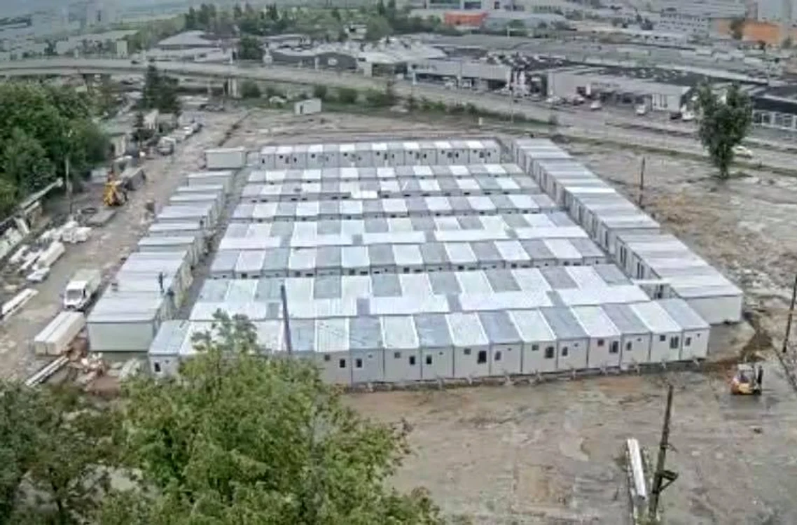 
    Spitalul modular al Primăriei Capitalei a fost amenajat în locul autobazei STB Pipera  