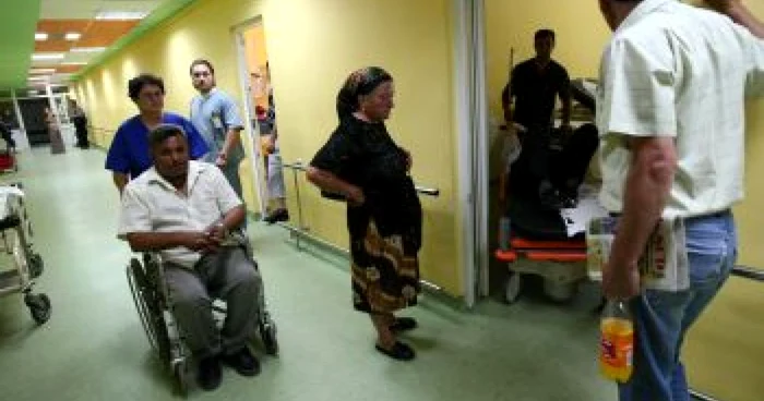 Craiova: Medicii şi bolnavii, puşi pe reclamaţii