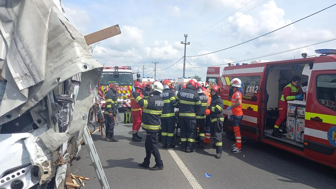 Accident Iași FOTO ISU Iași 