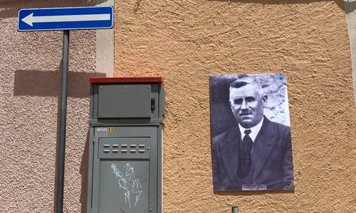 Cu ochii n 3,14 jpeg