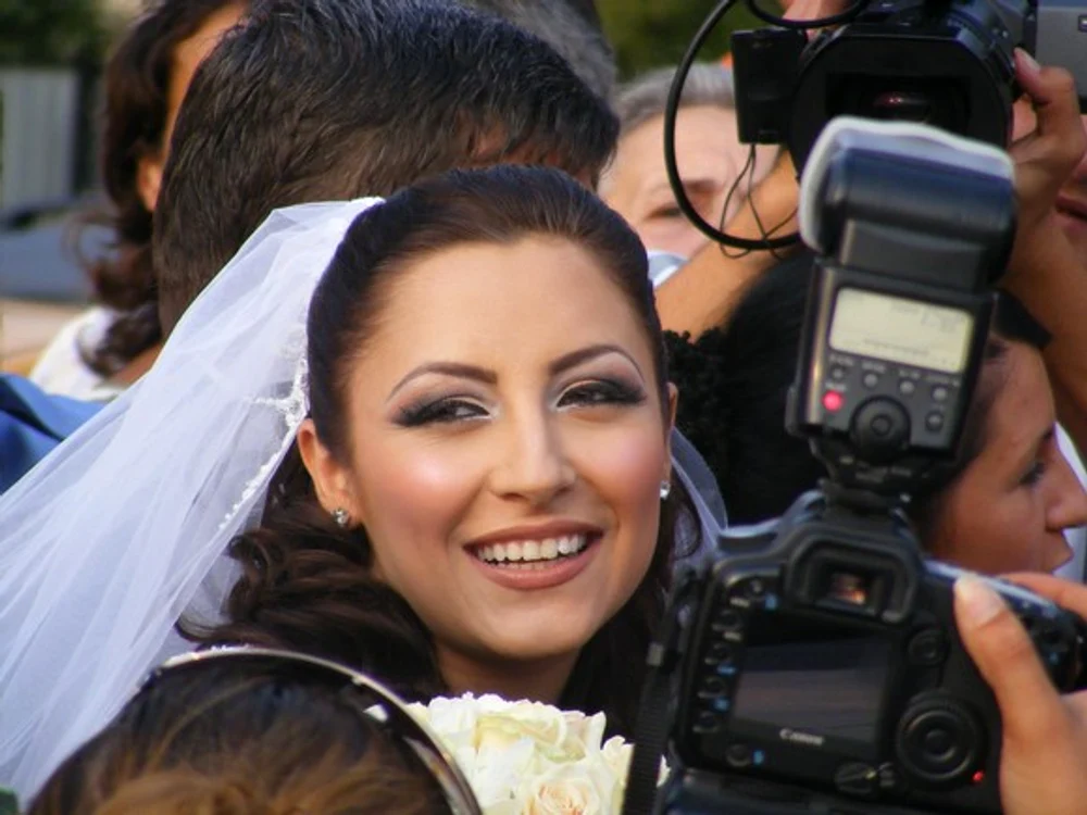 
    Andra, o mireasă superbăfoto: Click!  