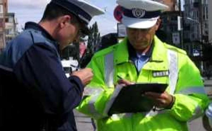 Polițiștii au efectuat cercetări 