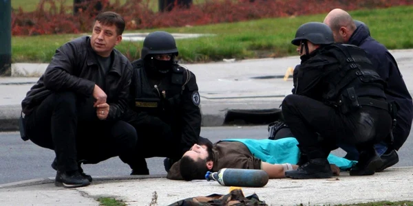 A deschis focul asupra Ambasadei SUA din Sarajevo