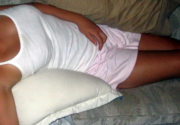 
    Femeia a fost făcută de ruşine, iar soţul nu a putut trăi cu gândul acestaFoto: mofopolitics.com  