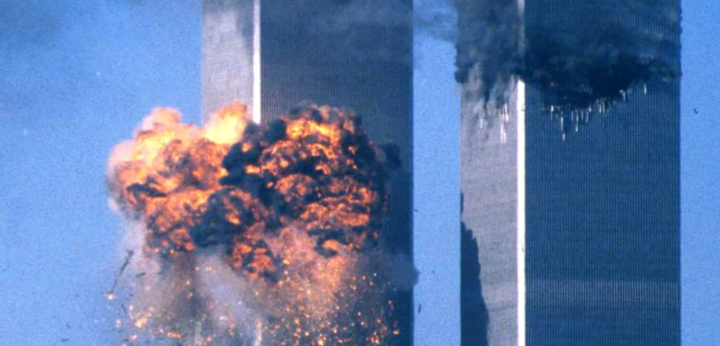 Atentatul terorist de la World Trade Center ar fi fost prevăzut de Nostradamus. FOTO Reuters