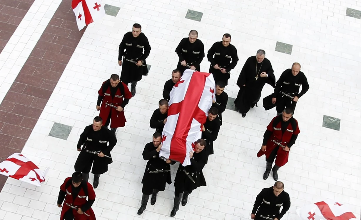 Înmormântarea fostului lider georgian a avut loc la Catedrala Sfintei Treimi FOTO: Reuters