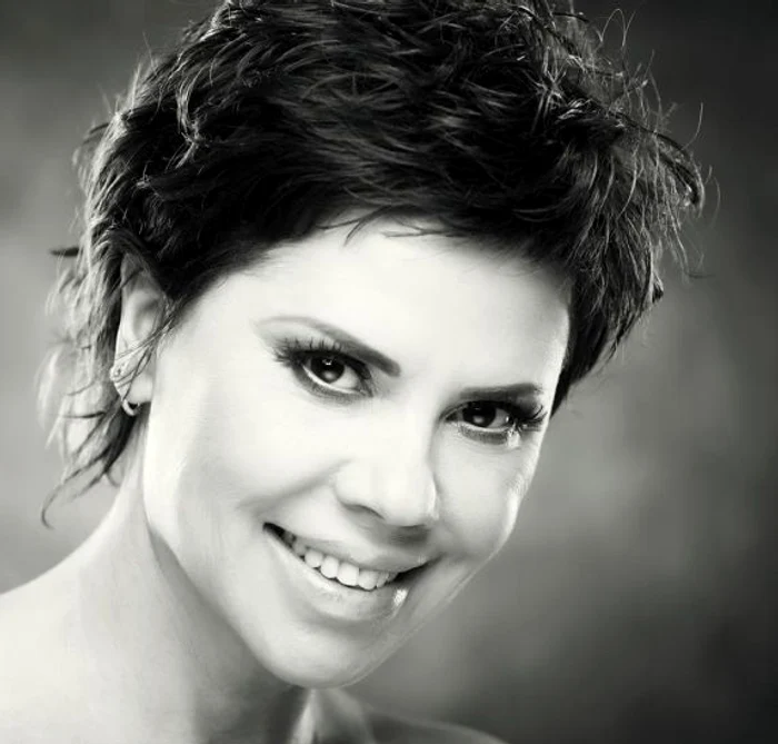 Luminița și-a făcut și o schimbare spectaculoasă de lookFoto: captură video Teo Show