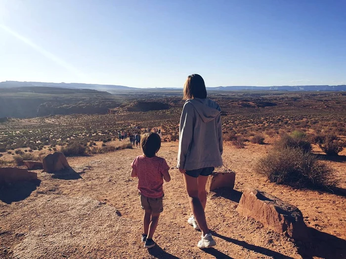 Cu numai o zi înainte, Dana Rogoz și fiul ei făceau cu greu față caniculei din Las Vegas