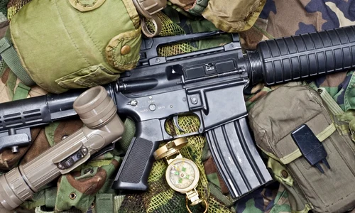 arme militari FOTO Shutterstock