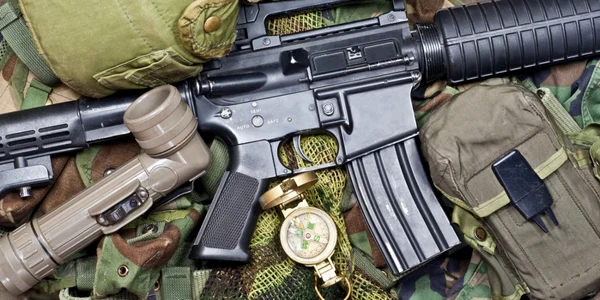 arme militari FOTO Shutterstock