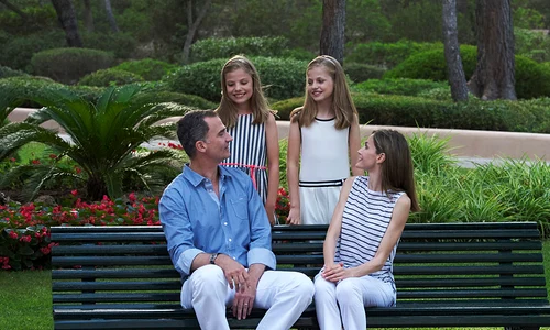 Spanish Royals Pose At Marivent Palace jpeg