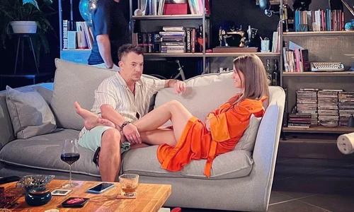 Răzvan Fodor și Ada Condeescu, în tandrețuri în comedia "Retreat Vama Veche"