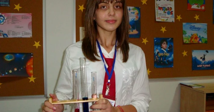 Corina Mortici este olimpică la chimie