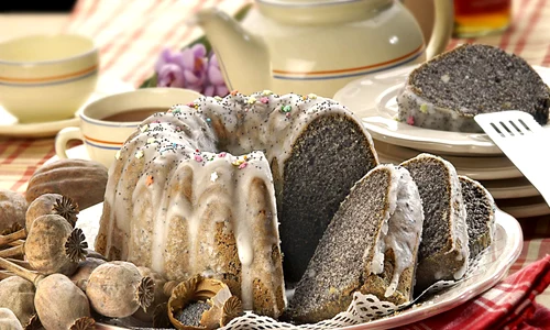 Poppy Bunt Cake jpeg