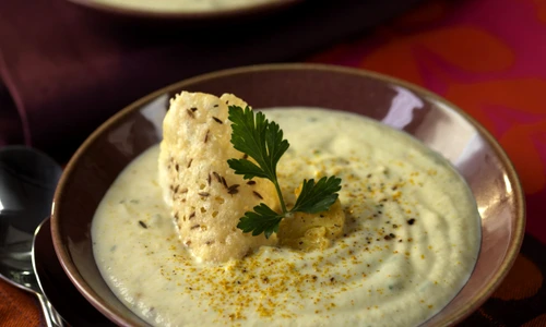 Cream of cauliflower soup with curry jpeg