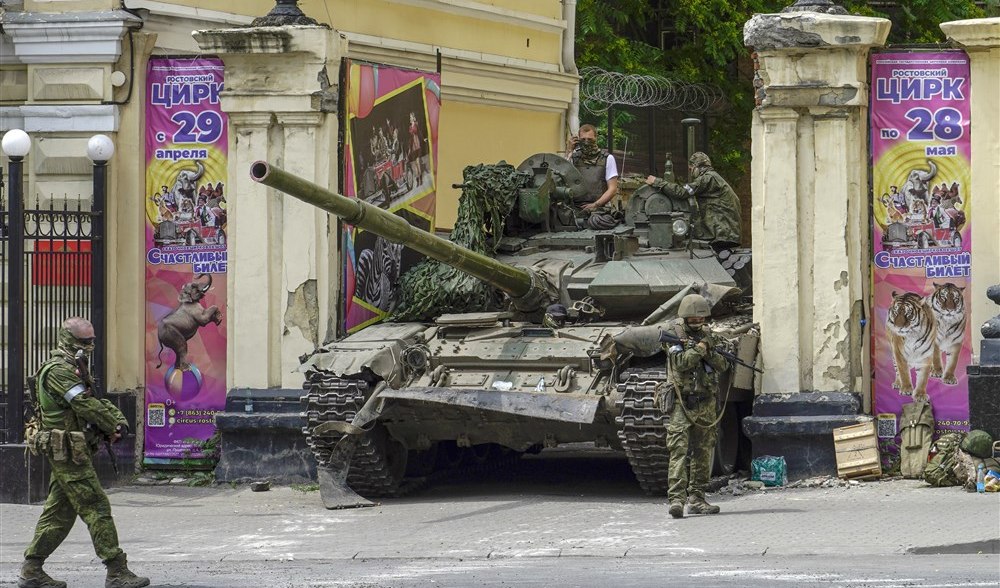 Rebeliunea care a zdruncinat Rusia. Tentativă de puci sau maskirovka? 