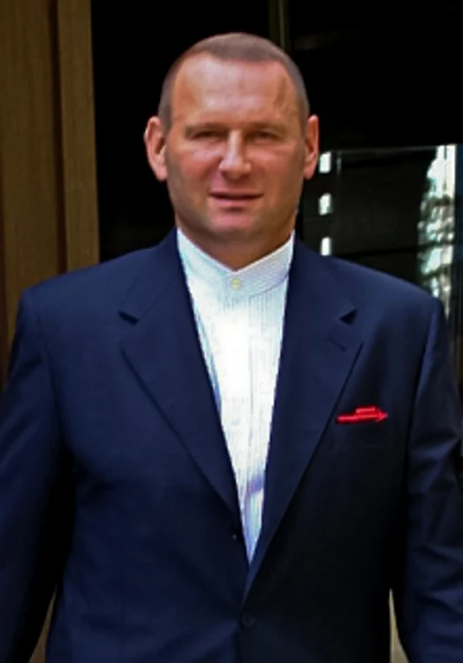 Omul de afaceri Viorel Cataramă oferă premii în bani celor mai buni elevi din Bacău