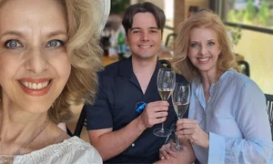 Cum și-a sărbătorit Bianca  Brad băiatul care a împlinit 20 de ani! Cât de mândră este vedeta de realizările sale!