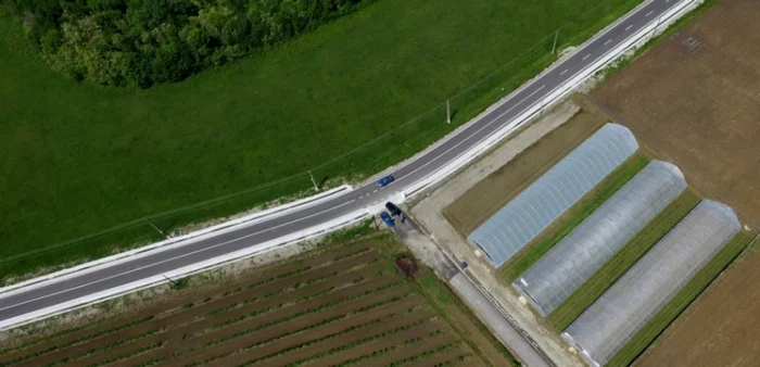 Vâlcea DJ 677 în comuna Mădulari Vâlcea văzut din dronă Foto primăria-mădulari ro