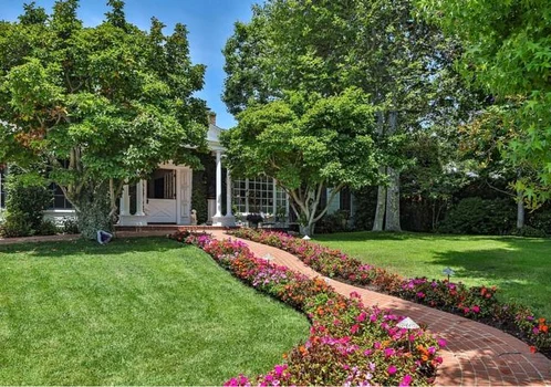 Goldie Hawn and Kurt Russell sell their mansion for $7 25 million in LA jpeg