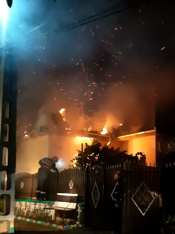 Incendiu FOTO ISU Tulcea