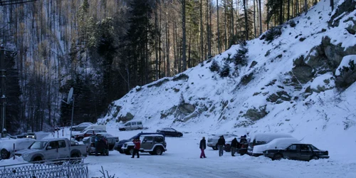 Turiştii s-au întors acasă de la poalele Muntelul Mic