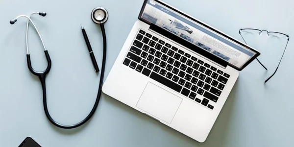 cluj computer medicina. foto pixabay.com