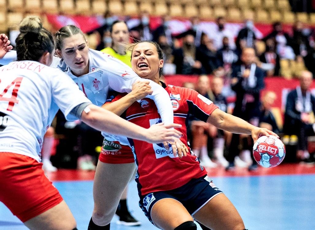 
    Echipa feminină de handbal  a Norvegiei nu mai pierduse un meci din 19 decembrie 2019!Foto: EPA-EFE  