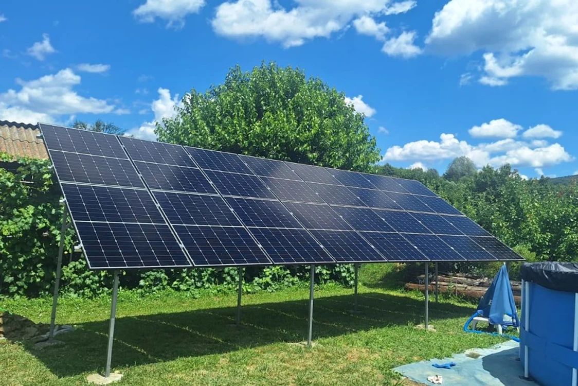 panouri fotovoltaice afara trevora jpg