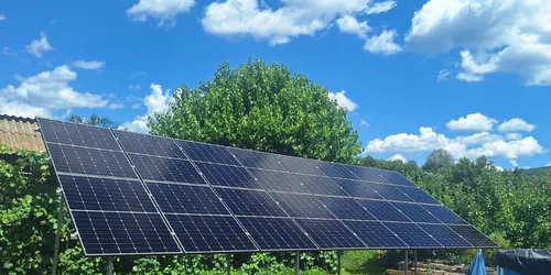 panouri fotovoltaice afara trevora jpg