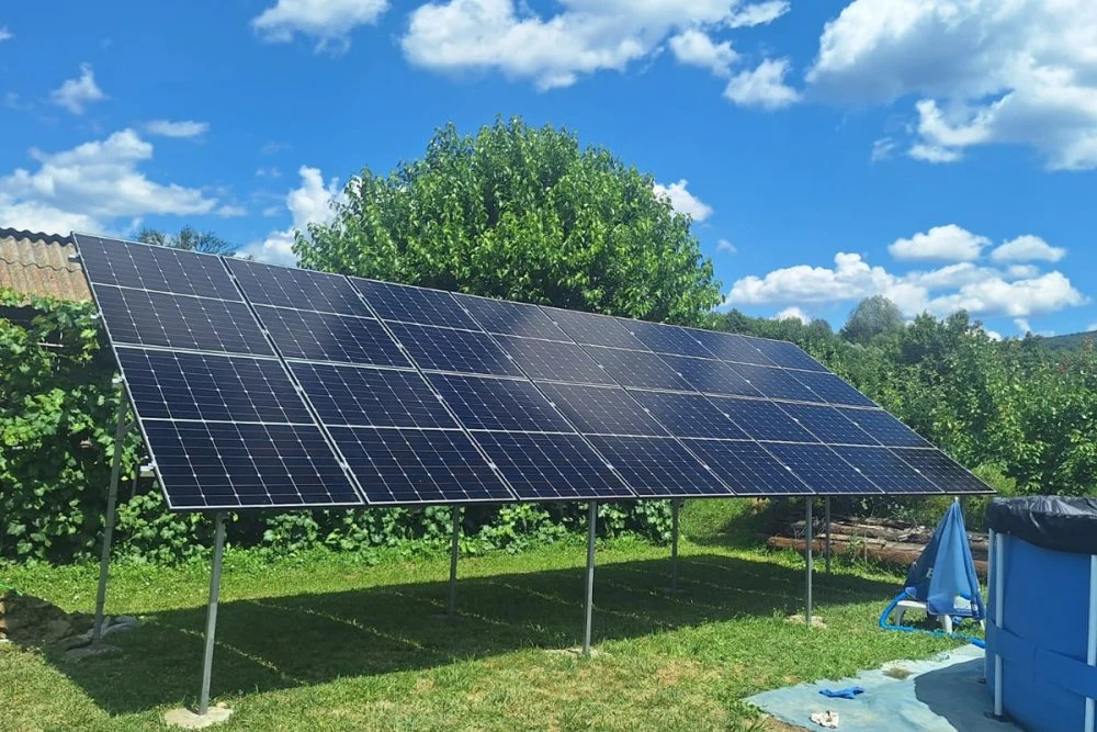 Panouri fotovoltaice în rate: sunt acestea o soluție fezabilă pentru energia viitorului în România?